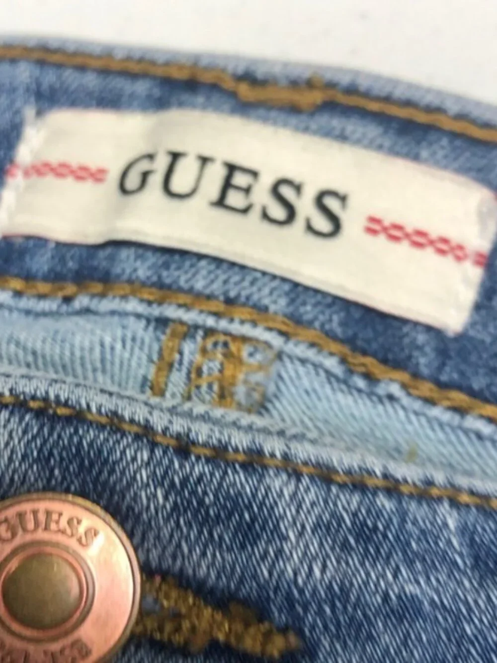 GUESS 1981 SKINNY JEANS 32x28 ⭐️